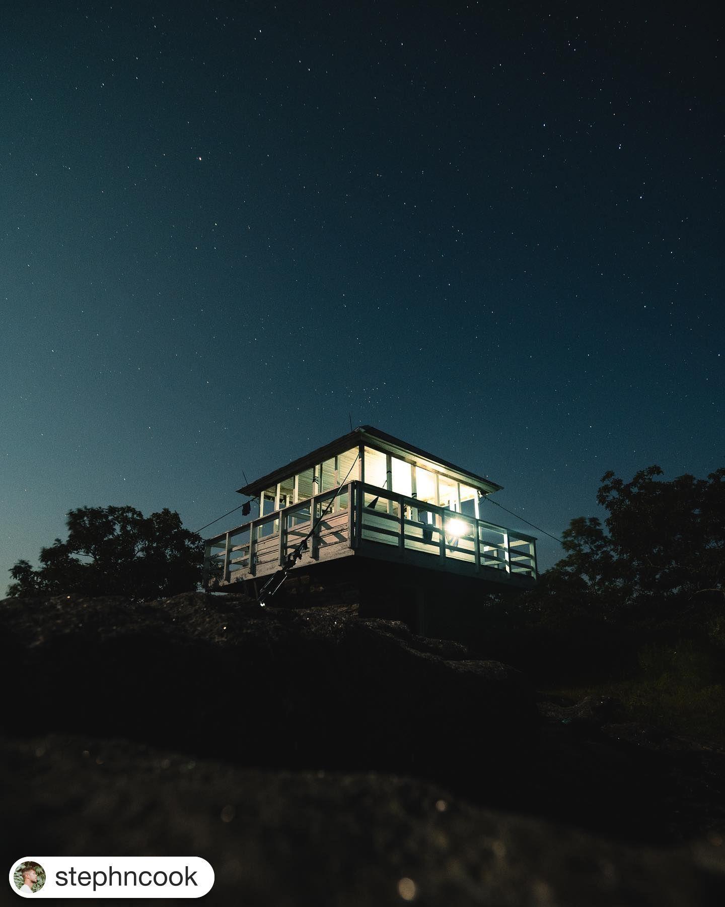 Stargazing enthusiasts, plan your next stargazing adventure to Highlands to see the Perseid Meteor shower! The meteor shower is predicted to peak August 12 – 13 between 10 p.m. and 4 a.m. For the best viewing experience, find a spot with minimal light pollution. You can head to any of these scenic spots in Highlands: Sunset Rock, Whiteside Mountain, Blue Valley Overlook and Yellow Mountain. Grab a blanket, a friend and get ready to see magic in the sky. 🌠

📷: @stephncook