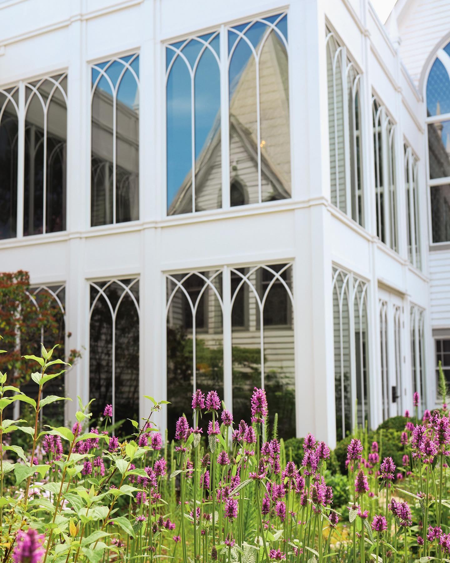 Highlands charm is unmatched 💜✨ Can you name this spot in town? Take your guess ⬇️

📷: @postcardfrom____