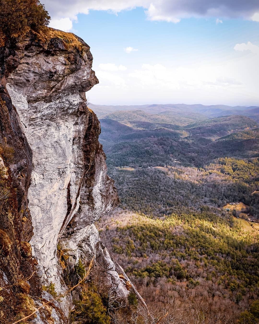 Cure your #wanderlust ✨

📸: @dustinception
.
.
#VisitHighlandsNC #HeightOfHappiness #NorthCarolina #instagood #HighlandsNC #NCMountains #northcarolina #visitnc #discoverthecarolinas