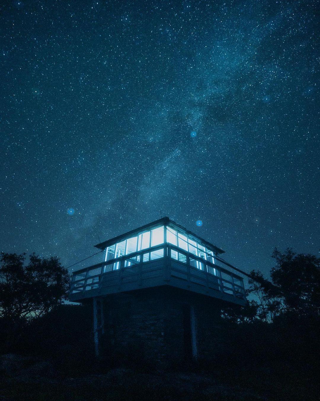 🌌 This emoji, but make it #HighlandsNC

📸: @stephncook
.
.
#VisitHighlandsNC #HeightOfHappiness #NorthCarolina #instagood #HighlandsNC #NCMountains #northcarolina #visitnc #discoverthecarolinas