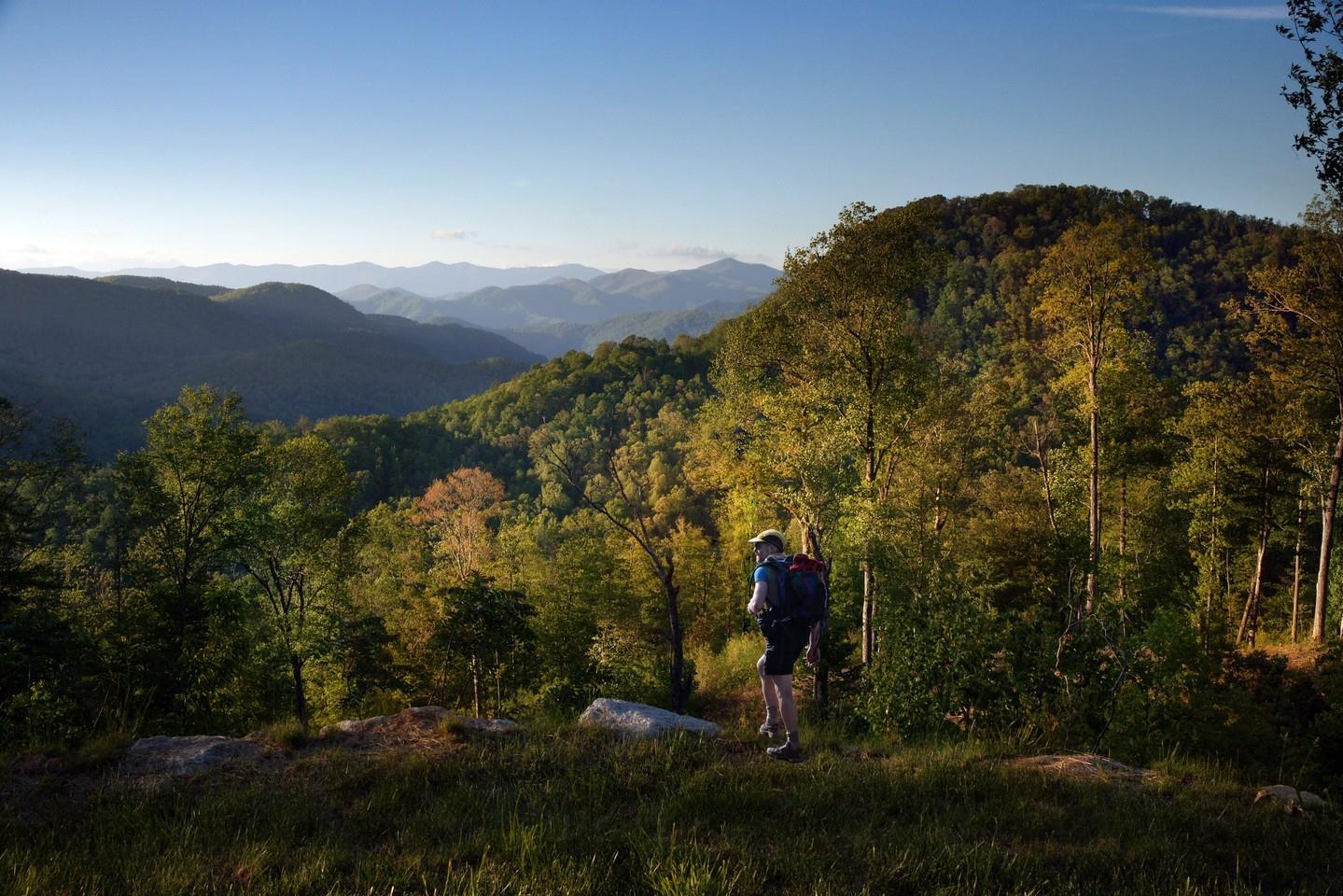 Take a hike. And take in the brilliant fall colors. 
We have you covered. Stop by our #HighlandsNC Welcome Center to pick up our free Hiking Guide or visit ➡️ https://loom.ly/xn_56po

#VisitHighlandsNC #HeightofHappiness #MountainHiking