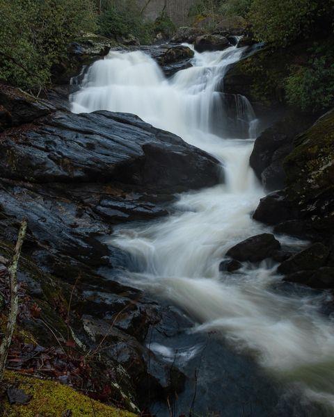 Meet Scadin Falls, located in the #CullasajaGorge and named after a prolific #WNC photographer during the late 1800s and early 1900s.