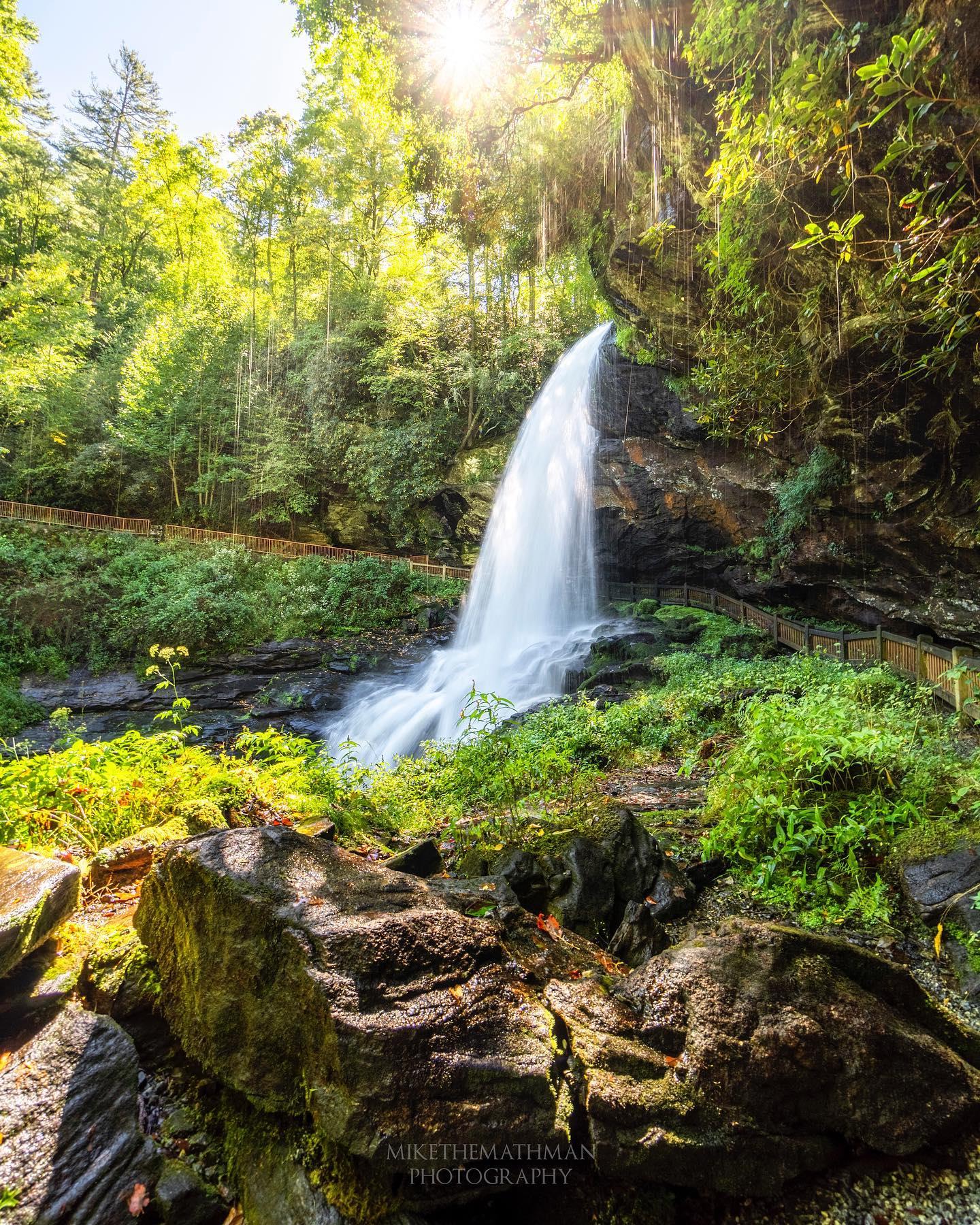Been a while fam. Hope everyone is doing well. Enjoy this waterfall for your Sunday!
•
•
•
•
•
#trappingtones #creativeoptic #ig_color #ourcolourdays #capturedconcepts #forbiddenart #enter_imagination #artisanofimagery #agameof10k #yngkillers  #tonekillers #houseoftones #theimaged #createandcapture #createcommune #acreativevisual #estheticlabel #shotzdelight #tentree #depthobsessed #visualcollective #sonyalpha #sonyimages #wandernorthga #visithighlandsnc #visitnc #scenicnc #ncoutdoors #usinterior #earthofficial