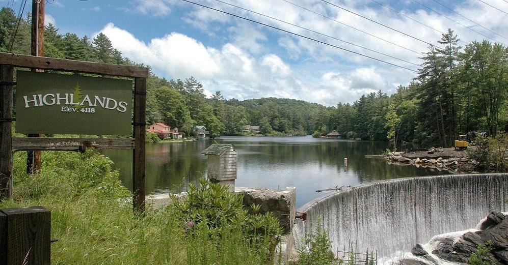 "What makes Highlands unique is its commitment to being absolutely uncommon."
We ❤️ what Fodor's Travel wrote about #HighlandsNC!