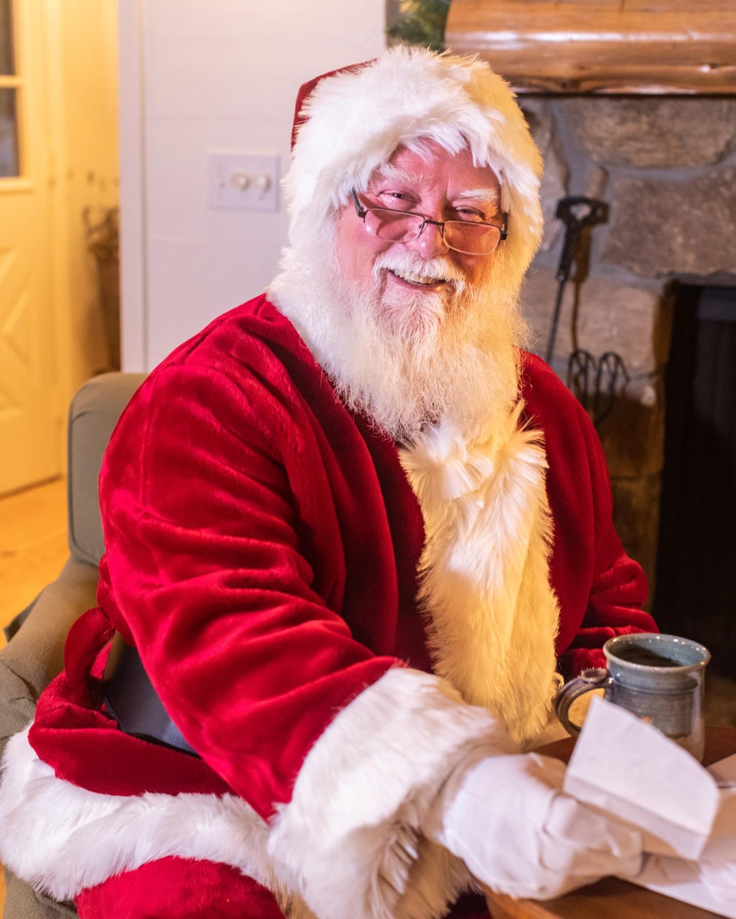 🎅🏽 TOMORROW! Visit Santa in Kelsey-Hutchinson Founders Park FROM ~11 a.m. – 3 p.m.! And special thanks to the elves at @spruceinteriors4118 for helping to decorate Santa's sleigh!

#santainthepark #highlandsnc #visithighlandsnc #highlandsncsanta #heightofhappiness