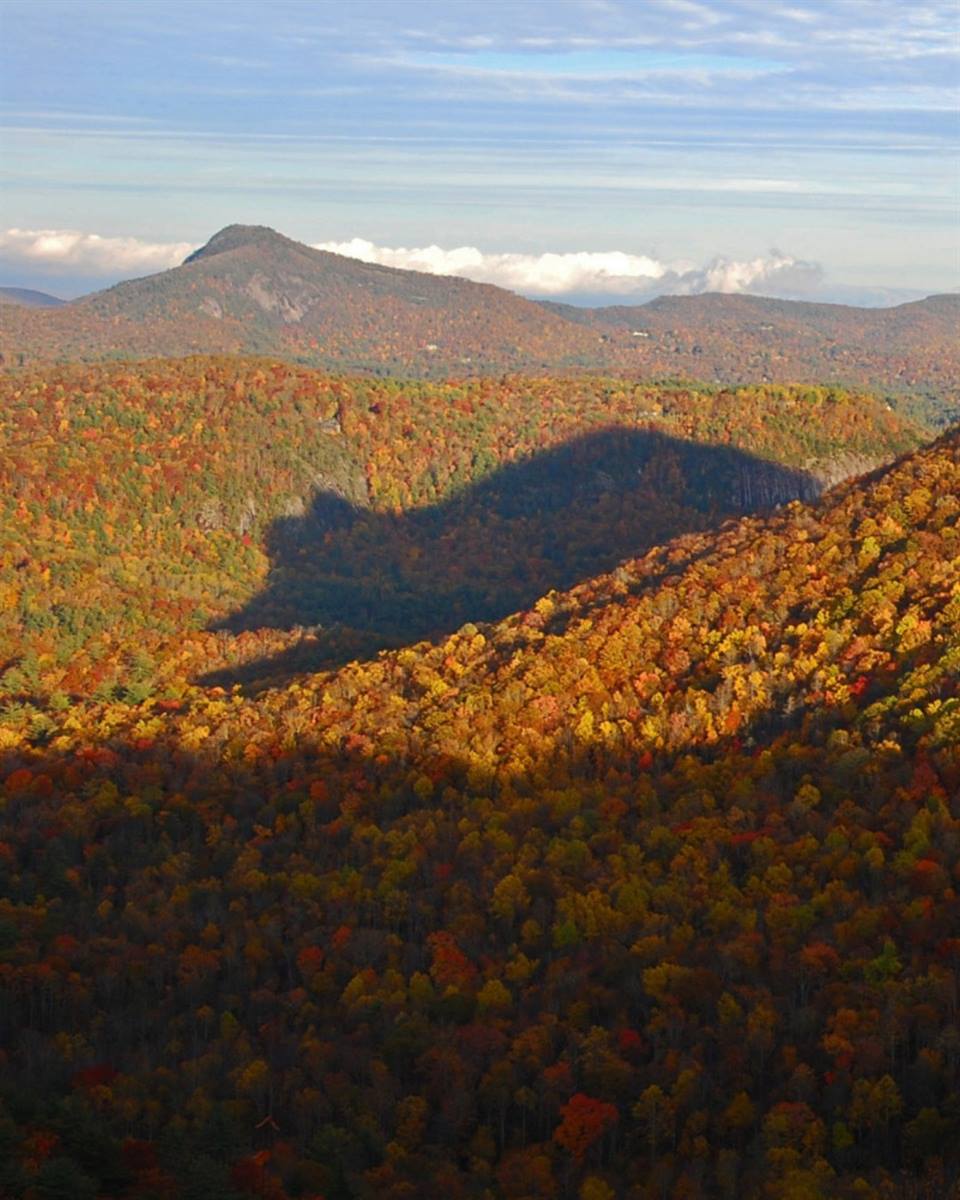 Fall is right around the corner, which means The Shadow of the Bear will be back soon! 🍂  Book your stay today and make plans to witness the naturally occurring phenomenon that makes an appearance from mid-October through early November.