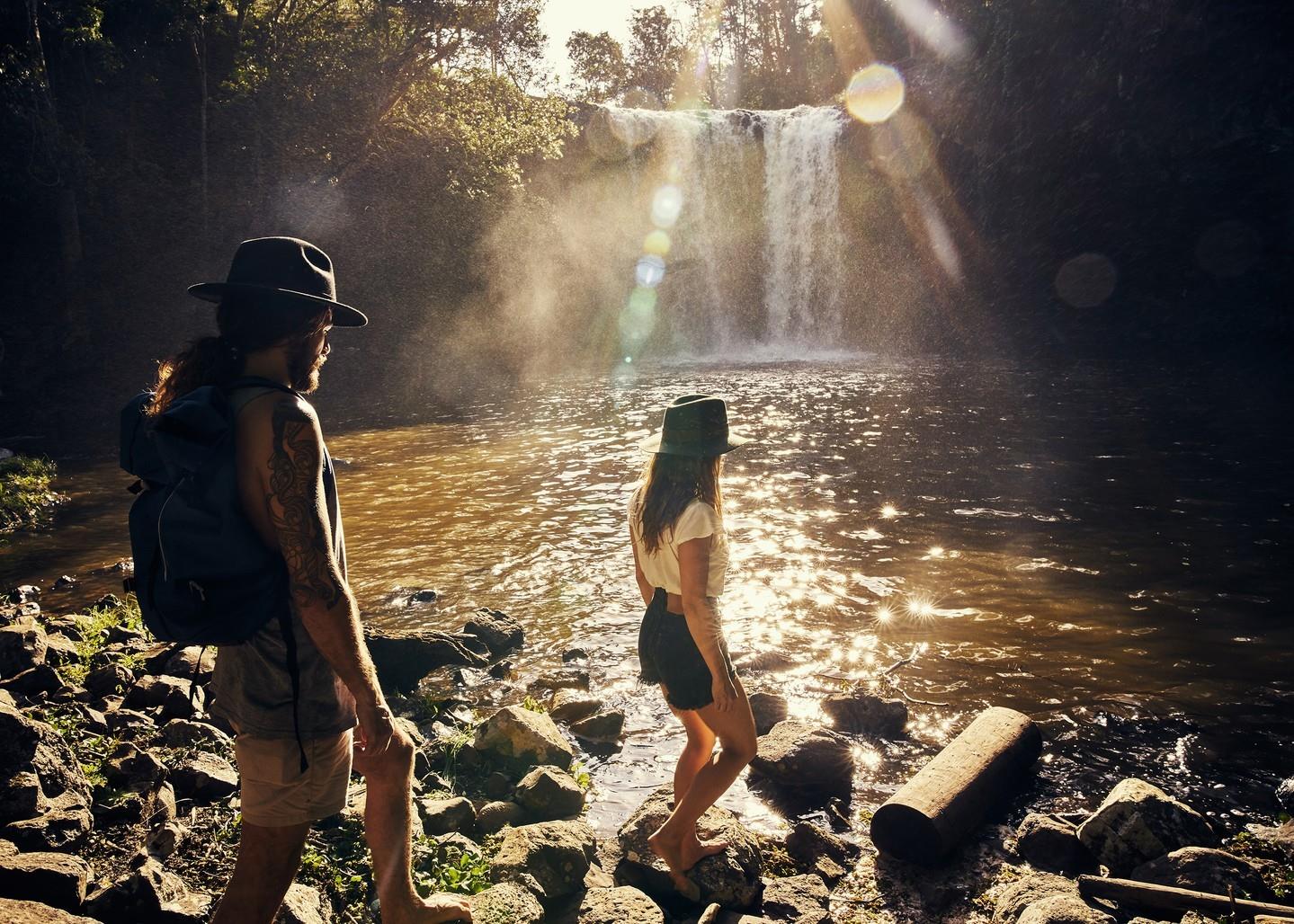 Member Spotlight: 200 Main by Old Edwards

Have some of the area's more popular spots to yourselves with a mid-week stay at 200 Main.