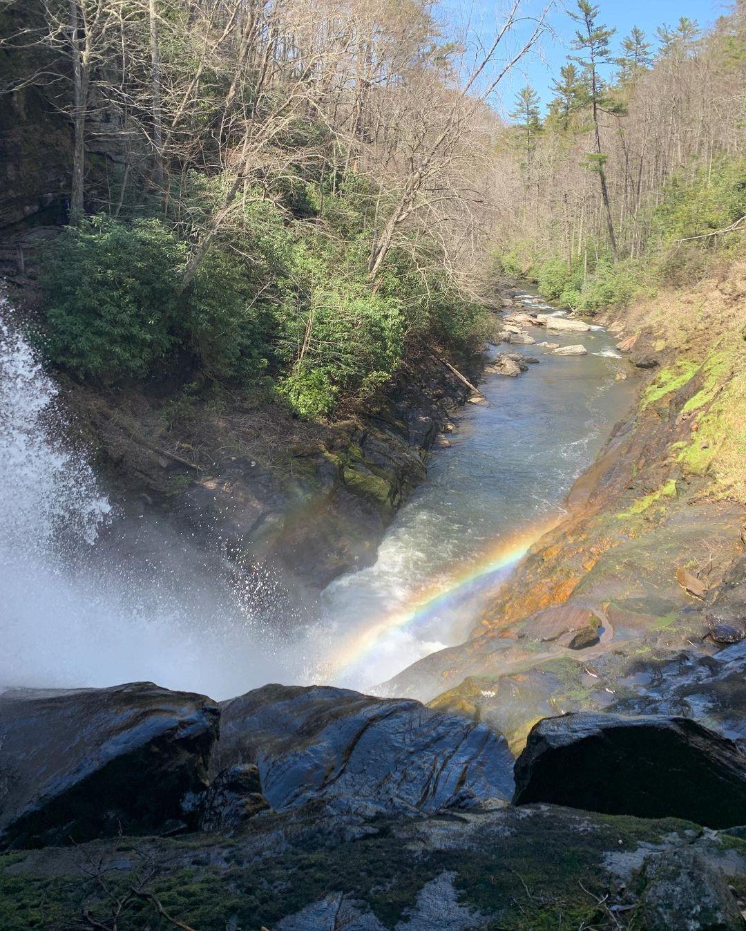 We found the pot of gold at the end of a rainbow and it's this perfect view 😍

📸: @gotheretrythat
