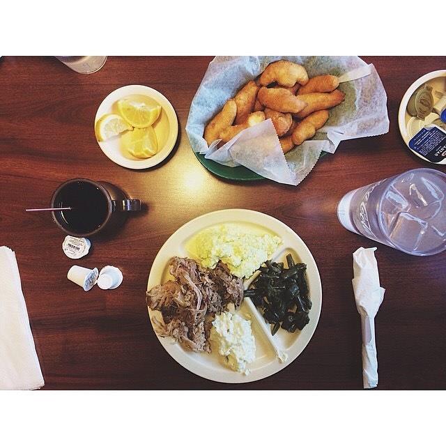 When holiday shopping makes you hungry...
It's Day 18 of the #HalifaxNCAdventCalendar and Ralph's Barbecue in Weldon is well-known as the absolute best Eastern NC BBQ in the state. Eat it up. 🐷🍽
(📸: kosgoodphoto) #DiscoverHalifaxNC #VisitNC