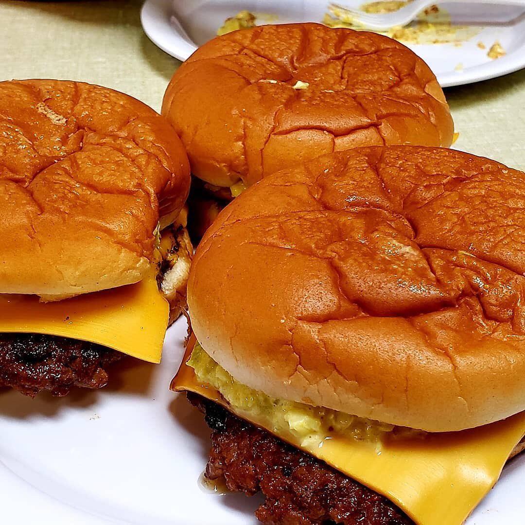 It's National #EatWhatYouWantDay. 
As 100lastmeals shares of second_street_lunch, "It's not always about fancy. Sometimes a meal just takes you home." What Halifax County meal takes you home? 🍔🍔
(📷: 100lastmeals) #DiscoverHalifaxNC #VisitNC