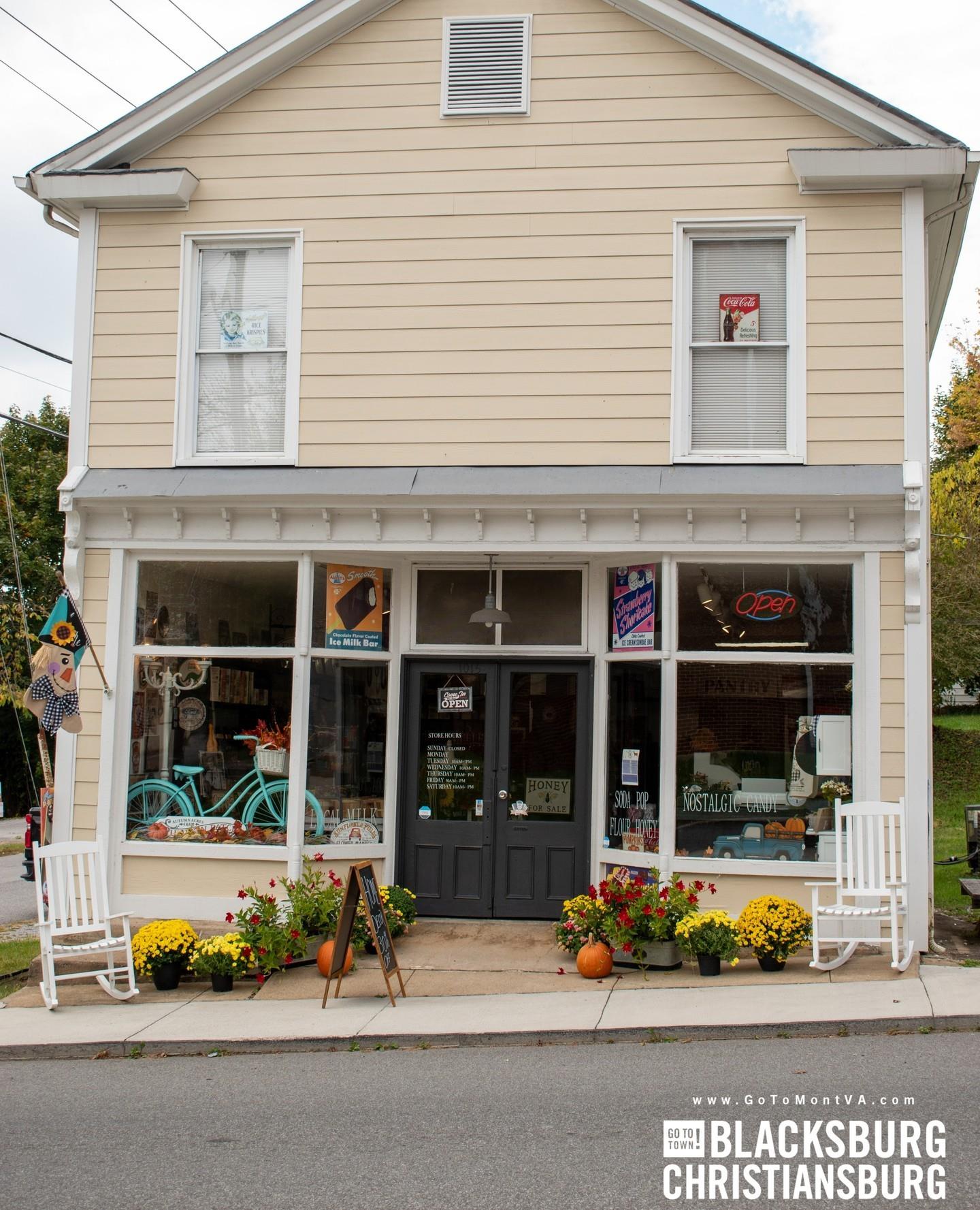 Happy Small Business Saturday! Show your support for the wonderful small businesses in Blacksburg & Christiansburg and Go To Town today!⁠
⁠
#gototown #gotomontva #shopsmall #loveva⁠
#shoplocal