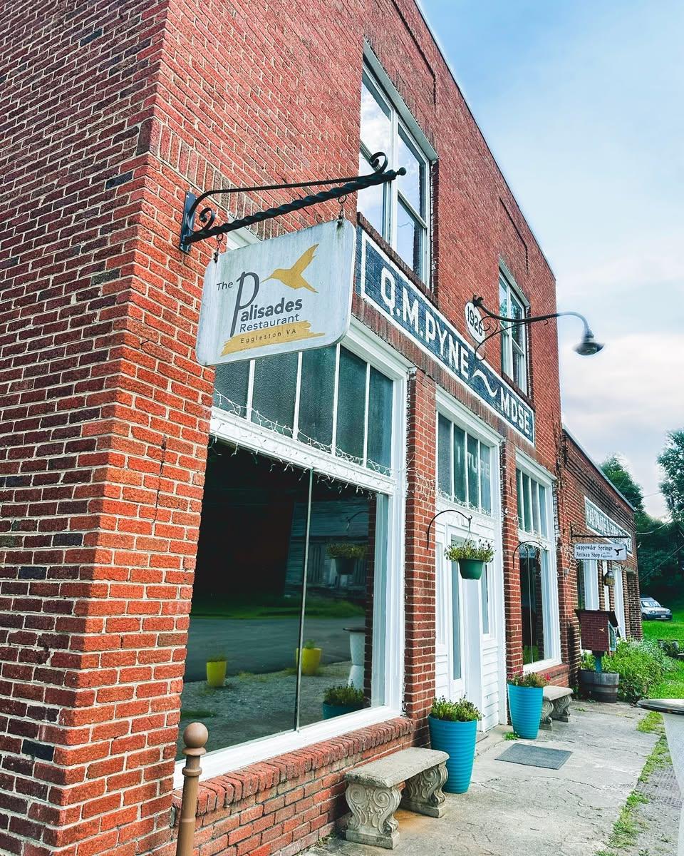 Occupying an old mountain town general store, the @palisadesvirginia in @gilescova has some of the finest food in the NRV!

#VisitNRV #VisitGilesCoVA #GilesCoVA #LoveVA