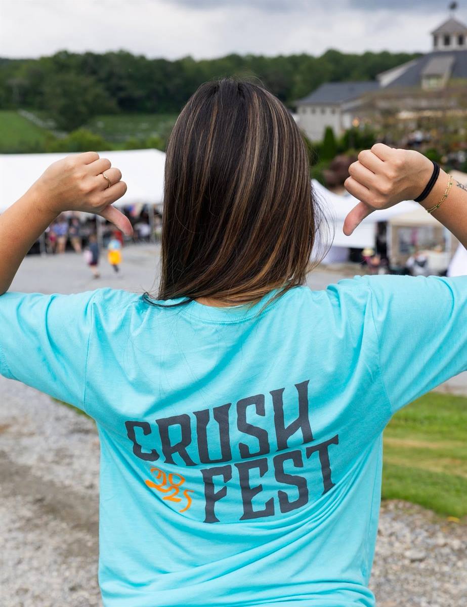 Mark your calendars on August 29th for @yonahmountainvineyards' Crushfest--featuring live music, food trucks artist market, award-winning wine, local beer and more. Limited tickets available, get yours today! 

#crushfest #yonahmountainvineyards #northgawine #opengawine