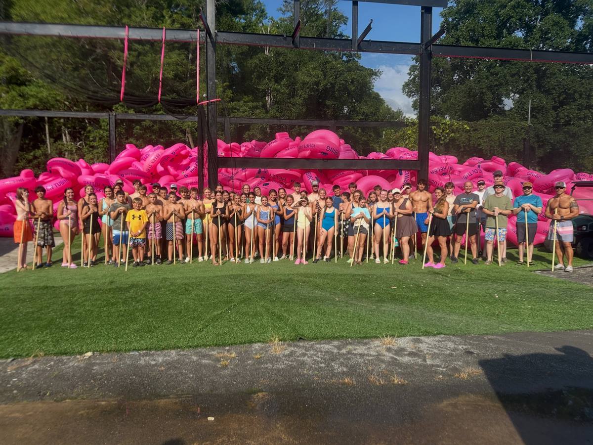 What a blast! We loved hosting River Road Baptist Church, River’s Edge, and Ephesus Baptist Church for an epic group tubing trip! 🎉 Sun, splashes, and good company! Ready to make memories with your group? Book your float today!

#helenga #helen #northgeorgia #summer #groupactivities