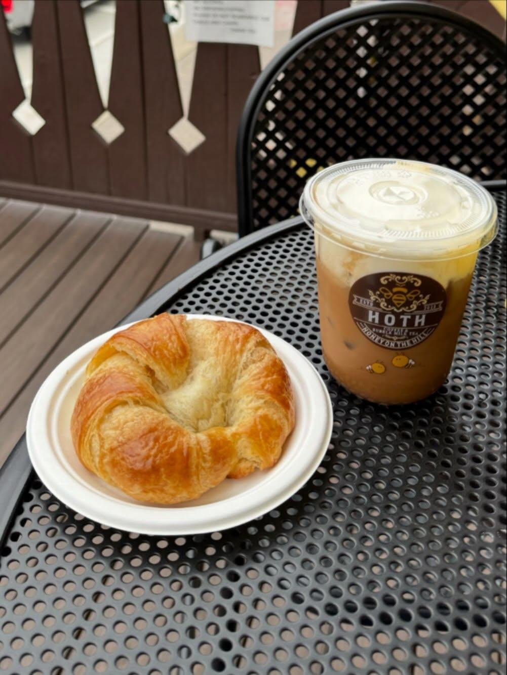 honeyonthehilll hothcafehelenga #helenga #hothcafe #honeyonthehill #honey #boba