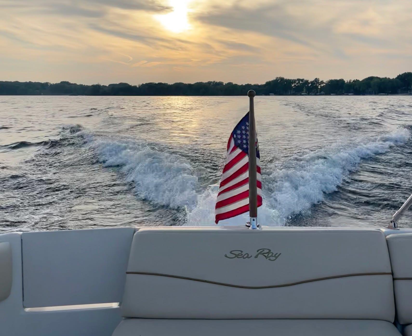 Happy Labor Day from Okoboji! 🇺🇸

#lakelife #youmeokoboji #vacationokoboji #okoboji #thisisiowa #LaborDay2023
