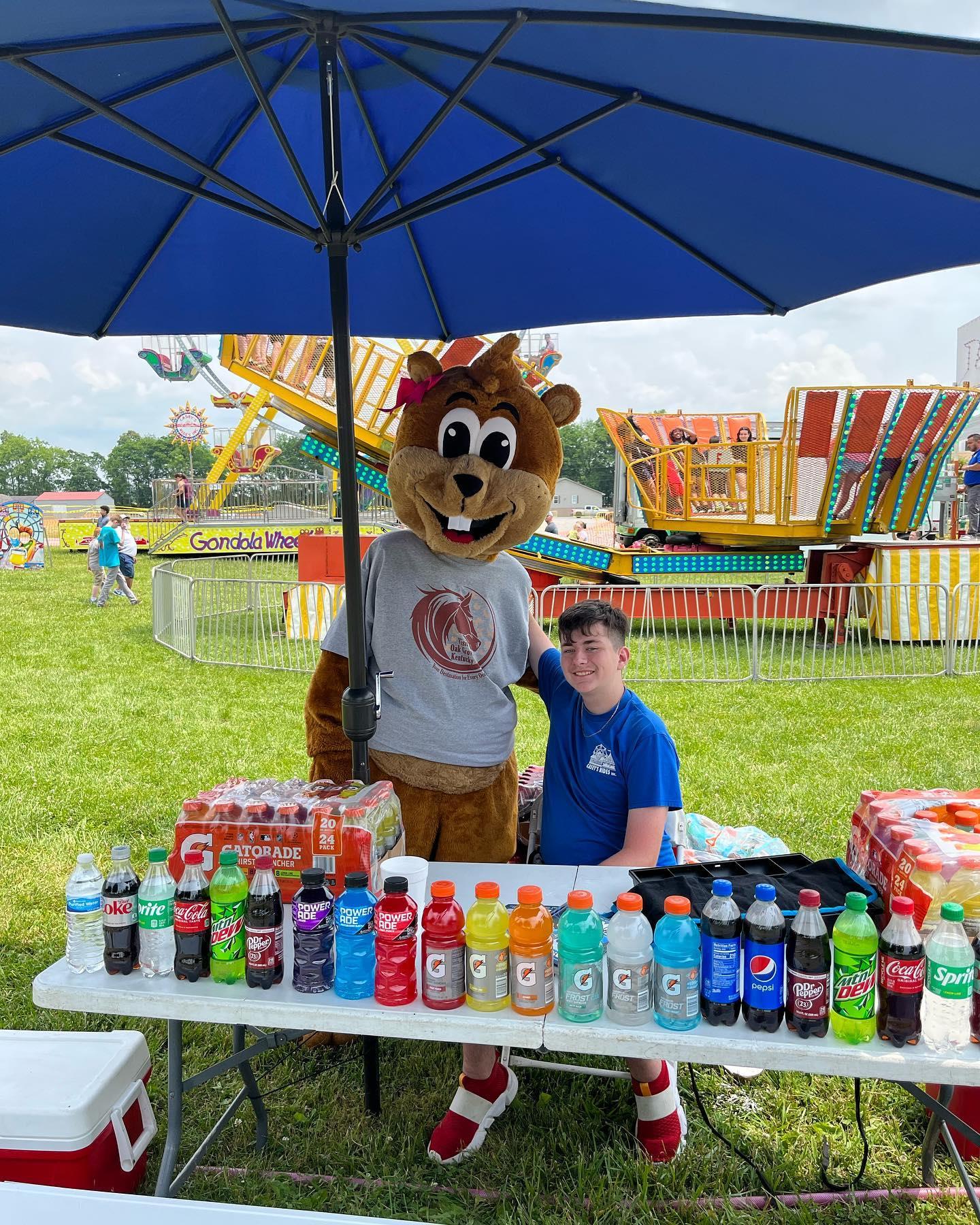 Just our spunky mascot Pearl the Squirrel.Having a great time at the 16 annual Spring into Summer Salutes Ft.Campbell festival. #springintosummersalutesfortcampbell #visitoakgroveky #oakgroveky #fun #family #memorialdayweekend #honor #military #alwaysremember #thankyouforyourservice