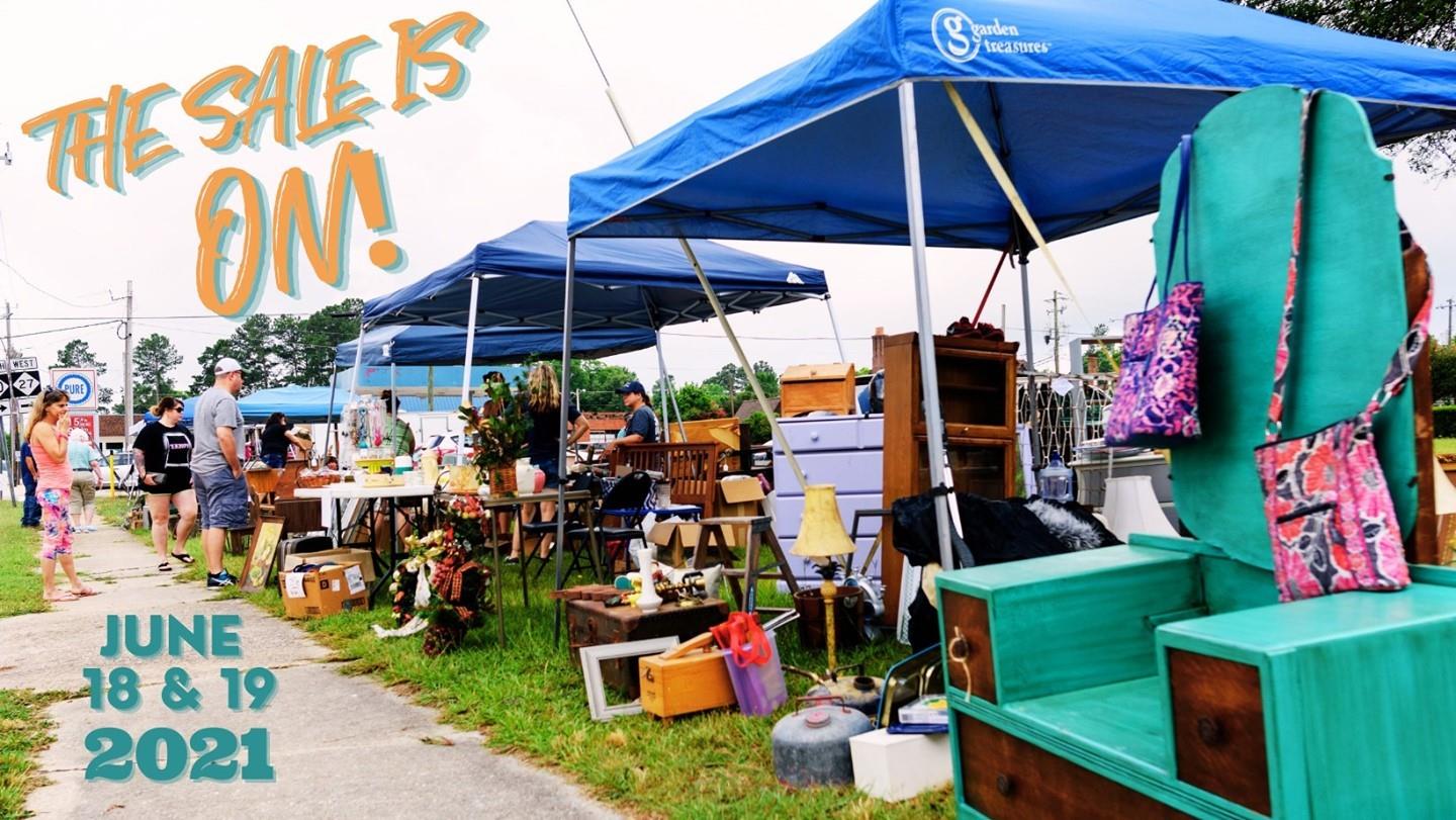 Did you hear the news? The 301 Endless Yardsale is officially ON for 2021! Make plans now to shop 100 miles of digger's bliss June 18th-19th.

Visit the link in our bio for all the info.
.
.
📸: 301EndlessYardsale/Facebook
#DiscoverHalifaxNC #VisitNC #LoveNC #northcarolinaphotography #ExploreNC