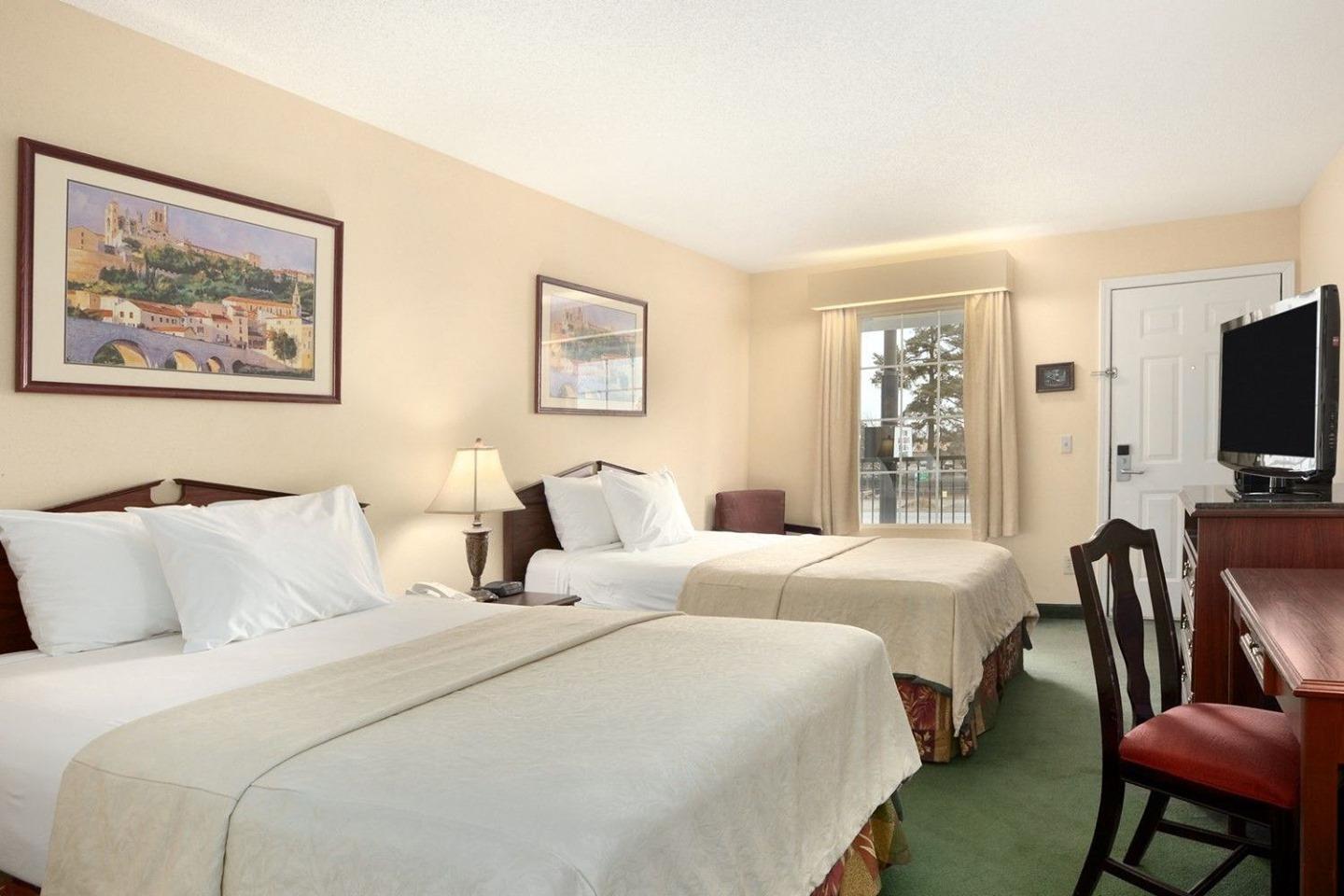 Experience the finest Southern hospitality has to offer at the Baymont Inn in Roanoke Rapids. Book your stay today! https://www.visithalifax.com/listing/LV9C/baymont-inn-suites
