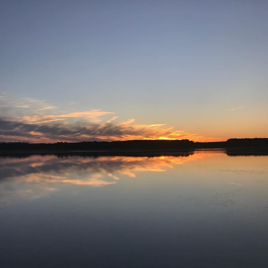 We feel relaxed just looking at this picture. Happy #NationalRelaxationDay!
📷: @2ndstreetlunch
#DiscoverHalifaxNC #VisitNC