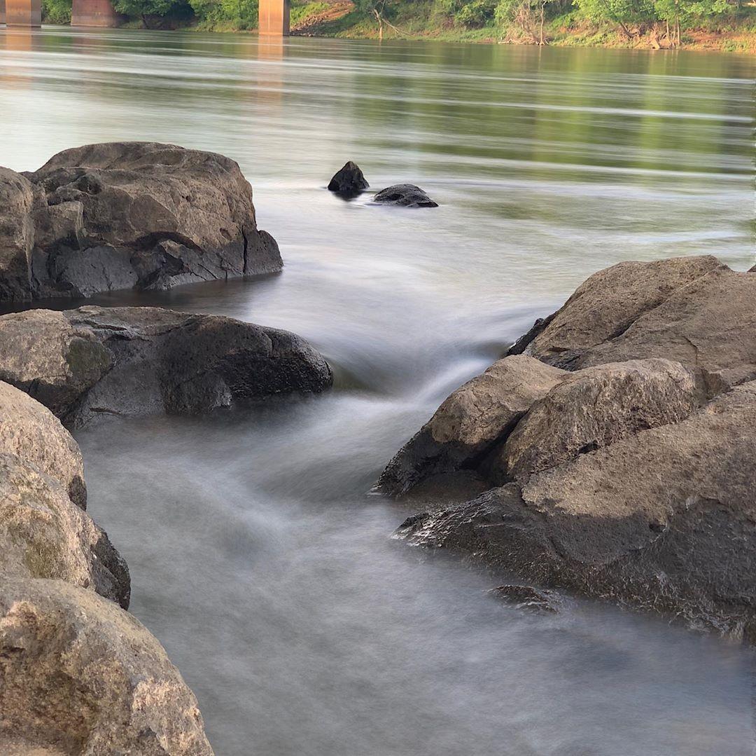 River Falls Park reflections on the Roanoke River. If you want to connect with nature, Halifax is the spot. 
📸: @dennisbwn
.
.
.
.
#DiscoverHalifaxNC #VisitNC #LoveNC #NorthCarolina #northcarolinaphotography #ExploreNC #bestshots #southernliving #landscape #halifaxcountync #northcarolinaliving #northcarolinaoutdoors #roanokeriver