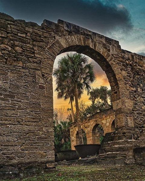 These intriguing ruins are the remains of the Cruger-dePeyster Plantation which was set ablaze on Christmas Day 1835 during the Second Seminole War. Have you explored the Sugar Mill Ruins?
.
.
📸: @roddypittman
#LoveNSB #LoveFL #nsb #newsmyrnabeach #nsblocal #visitnsb #visitflorida #loveflorida
