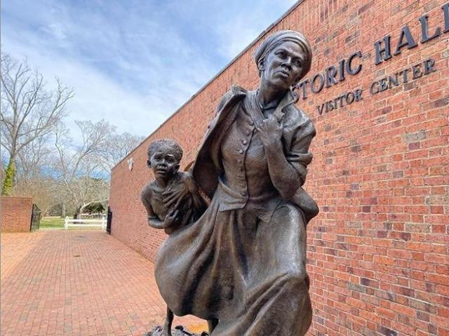 Have you seen the new Harriet Tubman statue honoring our history with the Underground Railroad  at Historic Halifax? 
This beautiful statue will be available for viewing between 9 AM-5PM Tuesday-Saturday through April 18th. Don't miss it!
.
.
📸: @historichalifaxnc
#DiscoverHalifaxNC