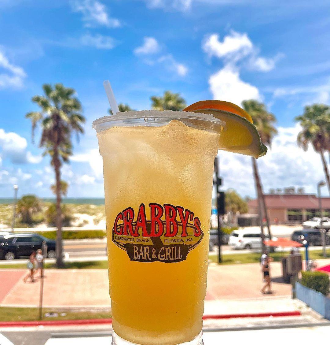 To-do list: 1) Drink margaritas🍹2) Drink more margaritas 3) Check out the newly opened @crabbysbargrill located at 203 S Atlantic Ave, New Smyrna Beach. 
📸: @crabbysbargrill
#LoveNSB #LoveFL