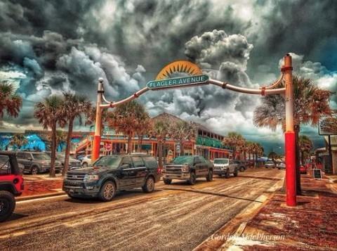 When a day on the beach feels larger than life. It's time to get out there! Who's in!?
.
.
📸: Gordon F. MacPherson/Facebook
#LoveNSB #LoveFL