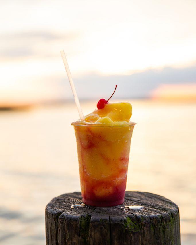Nothing says "summer" more than this cup! Get it at JB's Fish Camp, with a hint of amazing river views. 😉 
📸: Visit NSB Media Library
#LoveNSB #LoveFL