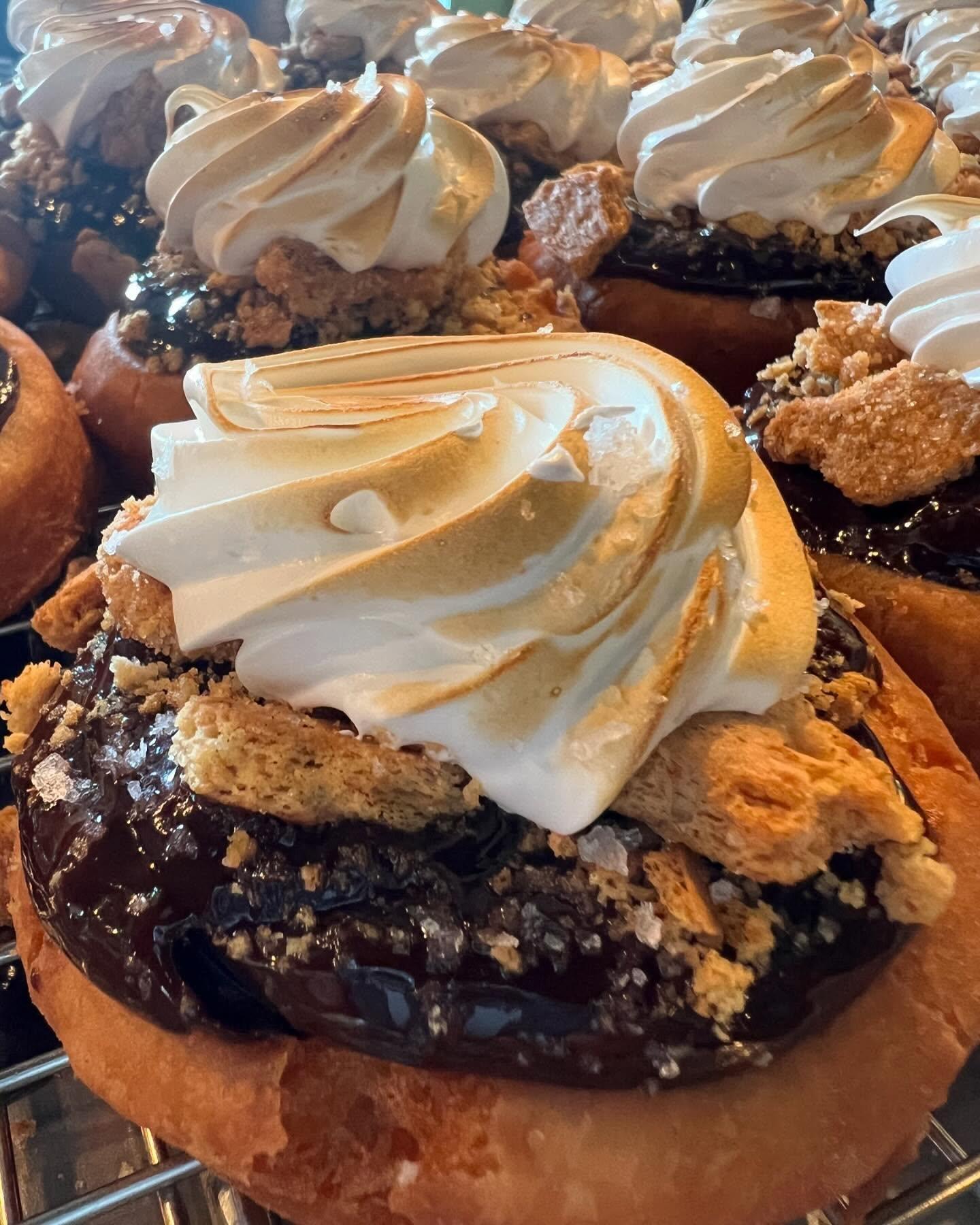 🍩 It's National Donut Day 🍩 
Where's your favorite place to get donuts in the NSB Area? 
Let us know in the comments!

📷 The Bakers Table NSB/FB
#LoveNSB #LoveFL #DonutDay