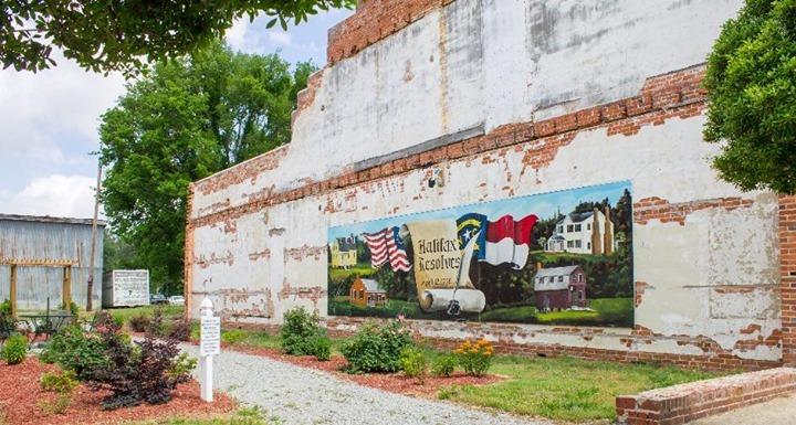 Step back in time and experience for yourself what it was like to be the first in freedom with a visit to @HistoricHalifaxNC. The 245th anniversary of the Halifax Resolves is just around the corner. 
Be sure to follow @HistoricHalifaxNC for all the celebration updates.
.
.
📸: Halifax County Economic Development Commission
#DiscoverHalifaxNC #VisitNC #LoveNC #ExploreNC