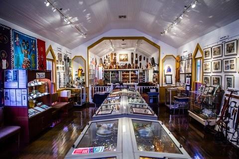 The Mary S. Harrell Black Heritage Museum is one of a few of its kind in Florida. It's dedicated to increasing awareness & appreciation for African American culture and history. Learn more and plan your visit with link in bio.
#LoveNSB #LoveFL #BlackHistoryMonth