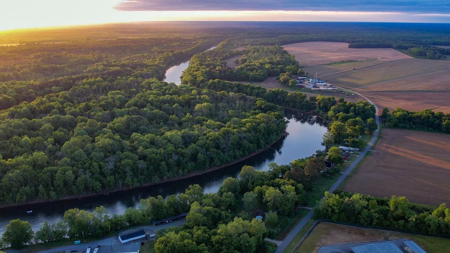 #ScenicSunday view of the Roanoke River 😍 
.
#DiscoverHalifaxNC #VisitNC