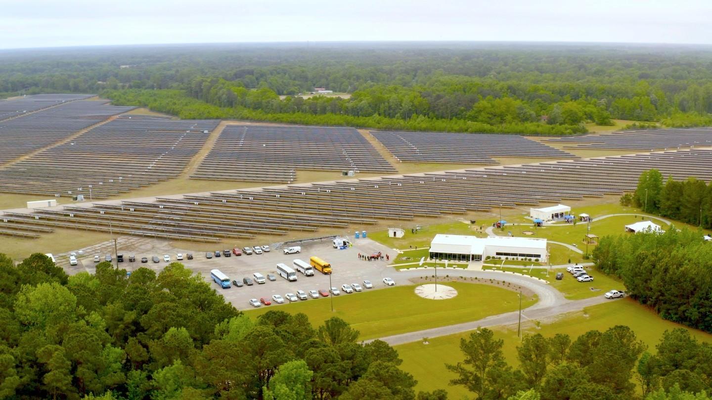 You're Invited to SolarFest at the @center4ee_ in Roanoke Rapids on October 6! 
🌞
The all-day event will feature special guests, seminars, exhibits and more. 
🌞
Follow link in bio for more event info 
🌞
#DiscoverHalifaxNC #VisitNC
