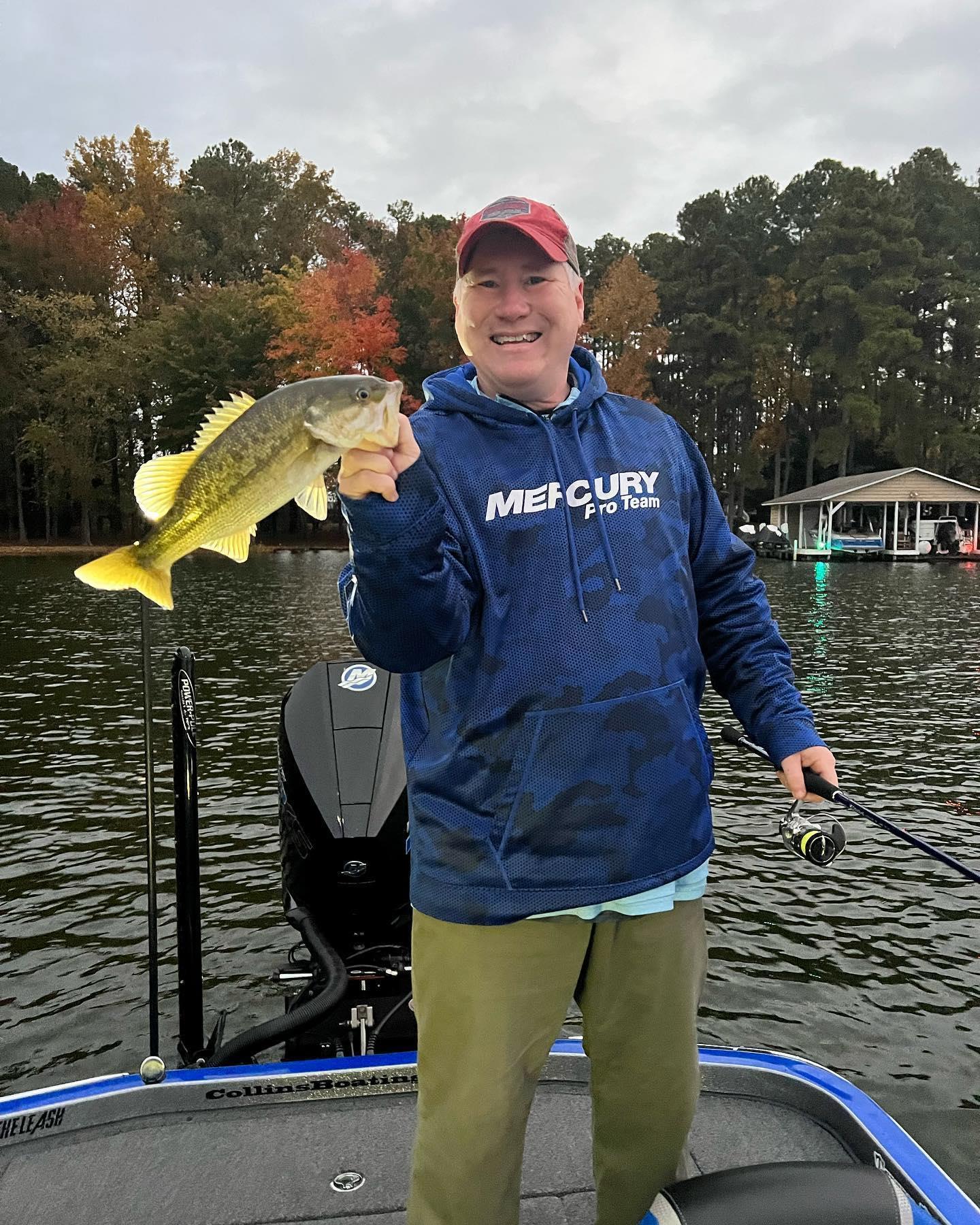 Fishing in Halifax County? 🎣 
🤳 Share your photos for a chance to win a one-night stay at @hiltongardeninn of Roanoke Rapids + four tickets to the @sylvanheights_birdpark! 
ℹ️ Contest info: Link in bio
.
📷 Raymond Jones/FB
#DiscoverHalifaxNC #VisitNC #VisitHalifaxNC #PhotoContest