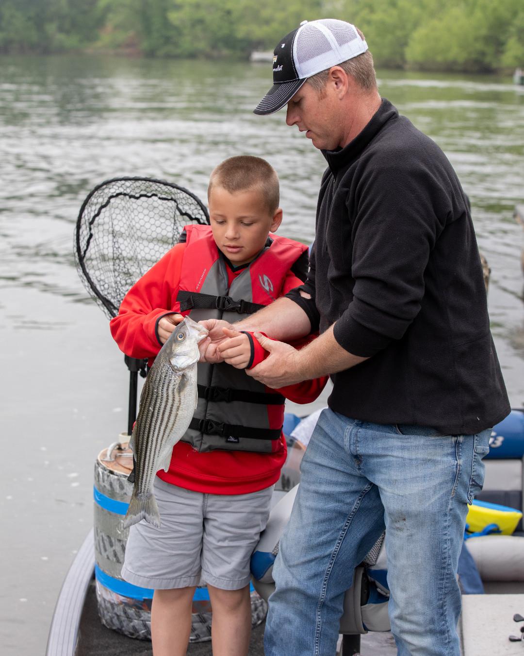 Get ready to hang the "Gone Fishin" sign 🐟 
The 2023 Rockfish Harvest Season starts April 14!
🎣 Find out more: 
.
#DiscoverHalifaxNC #VisitNC #VisitHalifaxNC #StripedBass #RockFish #FishingSeason