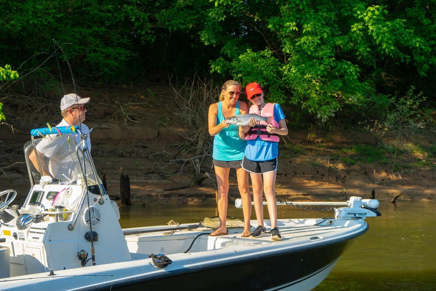 Starting April 14 📸 Show us a reel-y great moment from your fishing trip to Halifax County for a chance to win a one-night stay at @hiltongardeninn of Roanoke Rapids + four tickets to the @sylvanheights_birdpark! 
ℹ️ Share your story: Link in bio
.
#DiscoverHalifaxNC #VisitNC #VisitHalifaxNC #PhotoContest