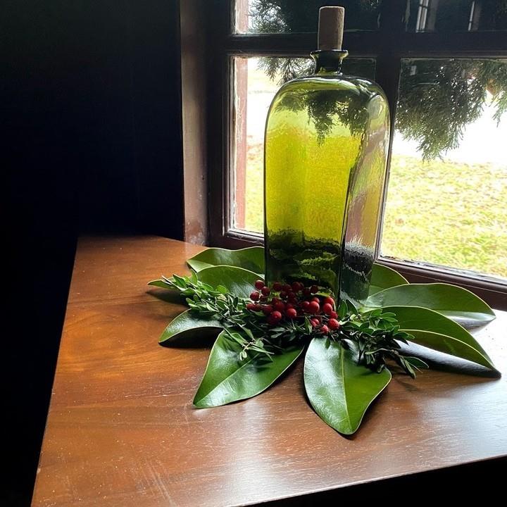 Get tix now for @historichalifaxnc's annual Yuletide by Lanternlight event, a family-friendly and interactive candlelight tour experience on Dec 2! 
🕯️ Event info: Link in bio
.
📷: @historichalifaxnc 
#DiscoverHalifaxNC #VisitNC