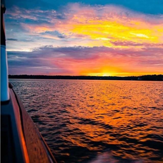 Happy Mother's Day from Lake Gaston! Because the only thing more beautiful than this view is the love of a mother. 😍
.
.
📸: @ashleydortonphotography
#DiscoverHalifaxNC #VisitNC #LoveNC #northcarolinaphotography #ExploreNC