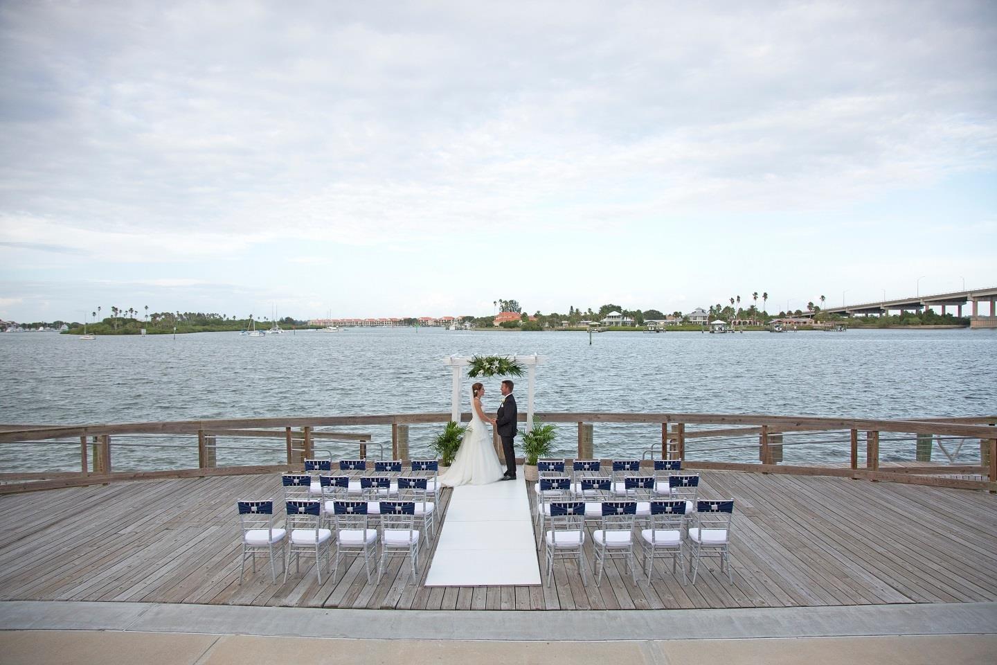 Looking for an all-inclusive way to your wedding day? 👰💍🤵 
Then plan on attending the Coastal Bridal Expo on Jan 9! 
Ticket info in bio.
📷: Visit NSB Media Library
#LoveNSB #LoveFL