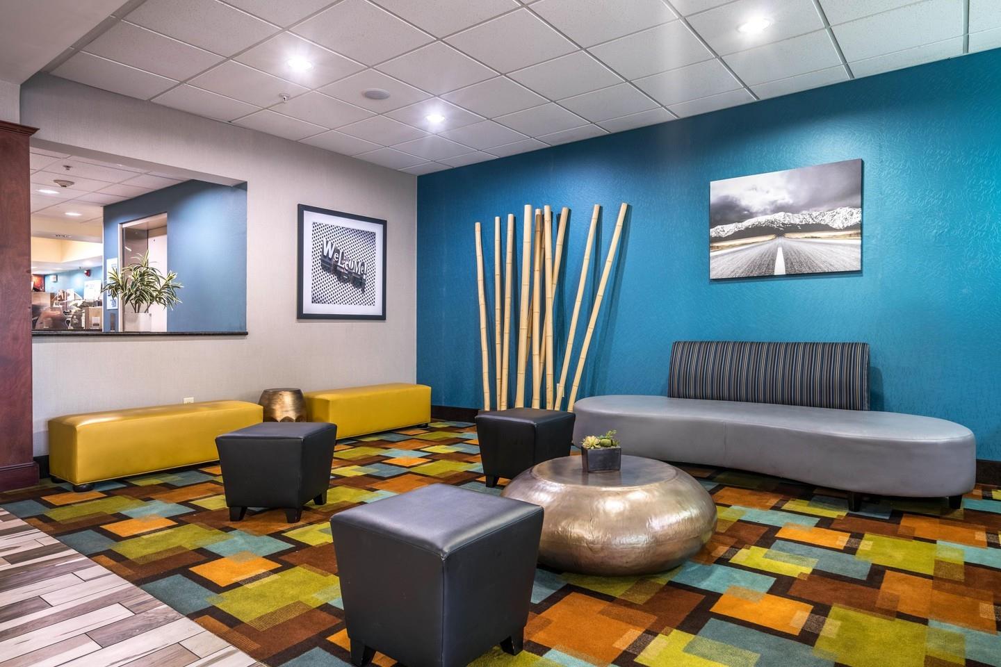 @holidayinnexpress & Suites Roanoke Rapids is a great place for leisure travelers & corporate guests, too!
🛏️ Find out more: Link in bio
.
📷 Holiday Inn Express & Suites Roanoke Rapids Website
#DiscoverHalifaxNC #VisitNC #VisitHalifaxNC