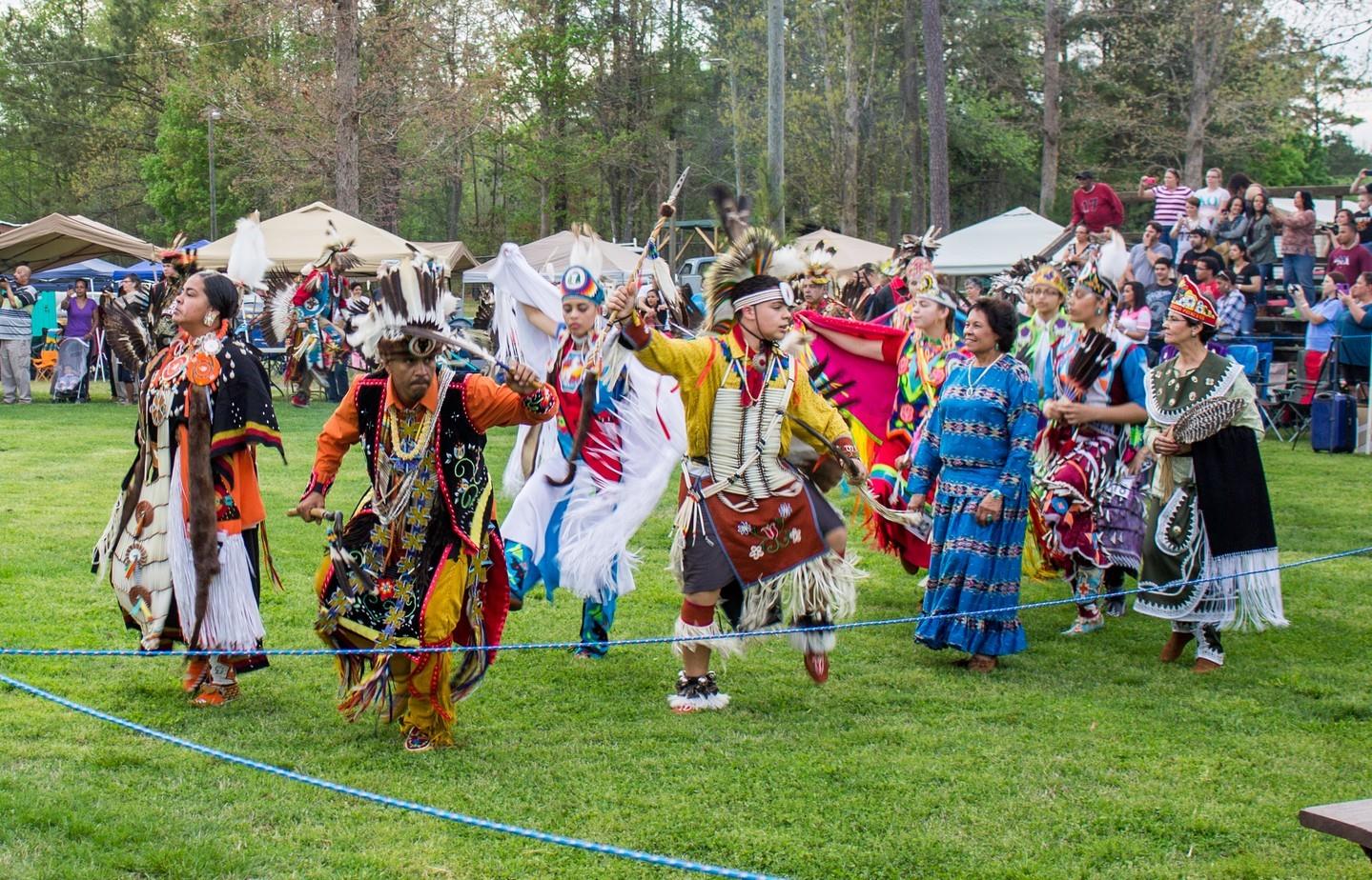 April 14-16: Haliwa-Saponi tribe holds its annual powwow to celebrate its recognition by the North Carolina General Assembly in 1965
ℹ️ Learn more: Link in bio
.
#DiscoverHalifaxNC #VisitNC #VisitHalifaxNC