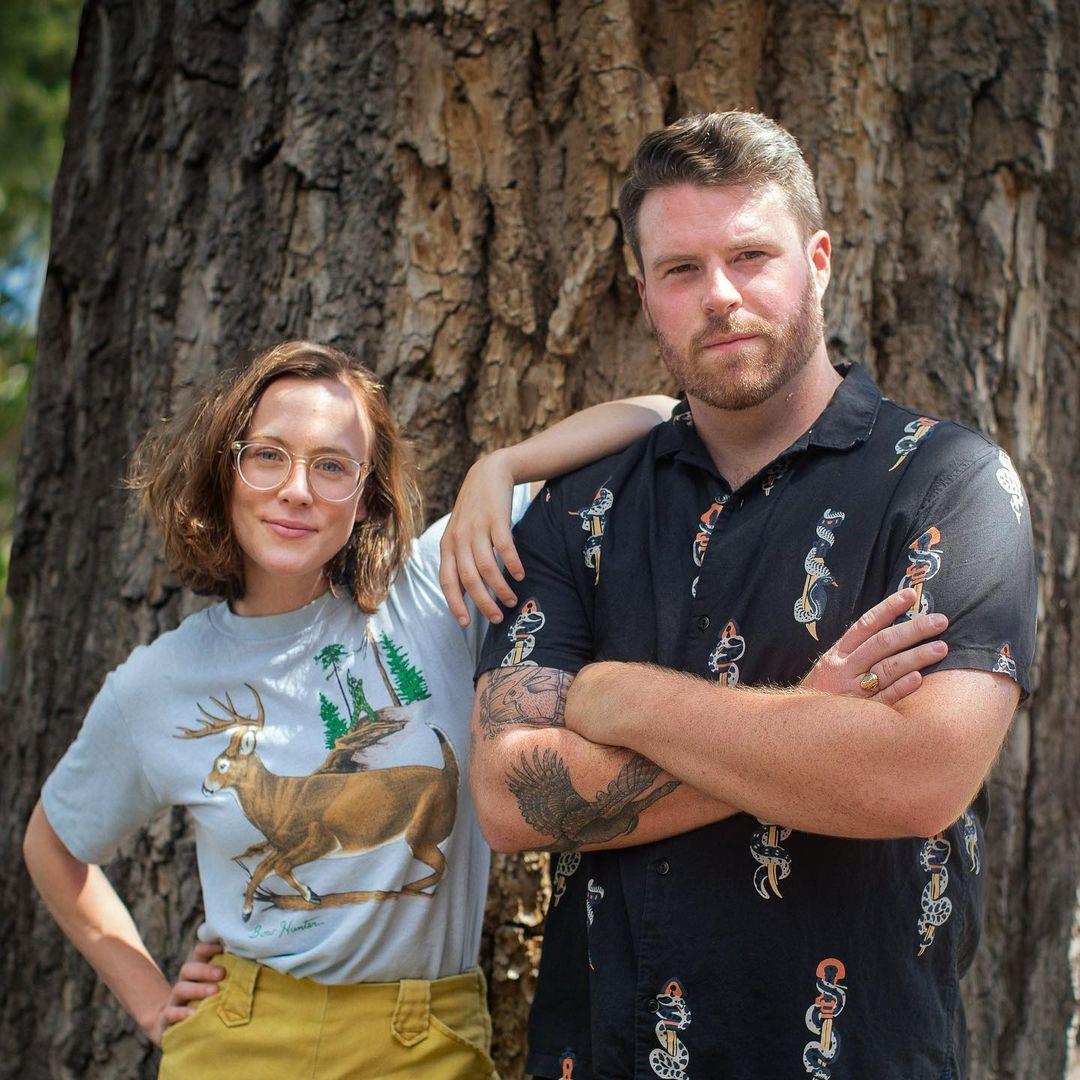 Apr 12: @thehenandthehognc hosts a performance and meet & greet with @chatham_rabbits 🎶 
🎟️ Get tix: Link in bio
.
📷 chatham_rabbits/IG
#DiscoverHalifaxNC #VisitNC #VisitHalifaxNC #ChathamRabbits