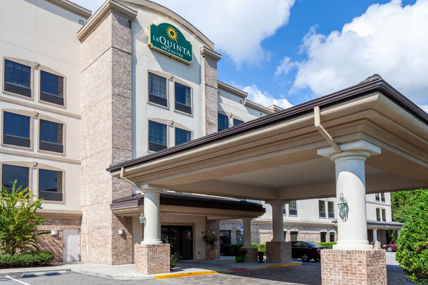 "I really do love this hotel, the staff are excellent and rooms are very nice..." 
- Derek Taylor's Google Review of La Quinta Inn & Suites by Wyndham Port Orange / Daytona
🏨 Tap the link in our bio to book your stay.

📷 La Quinta Port Orange/FB
 #LoveNSB #LoveFL #PortOrange