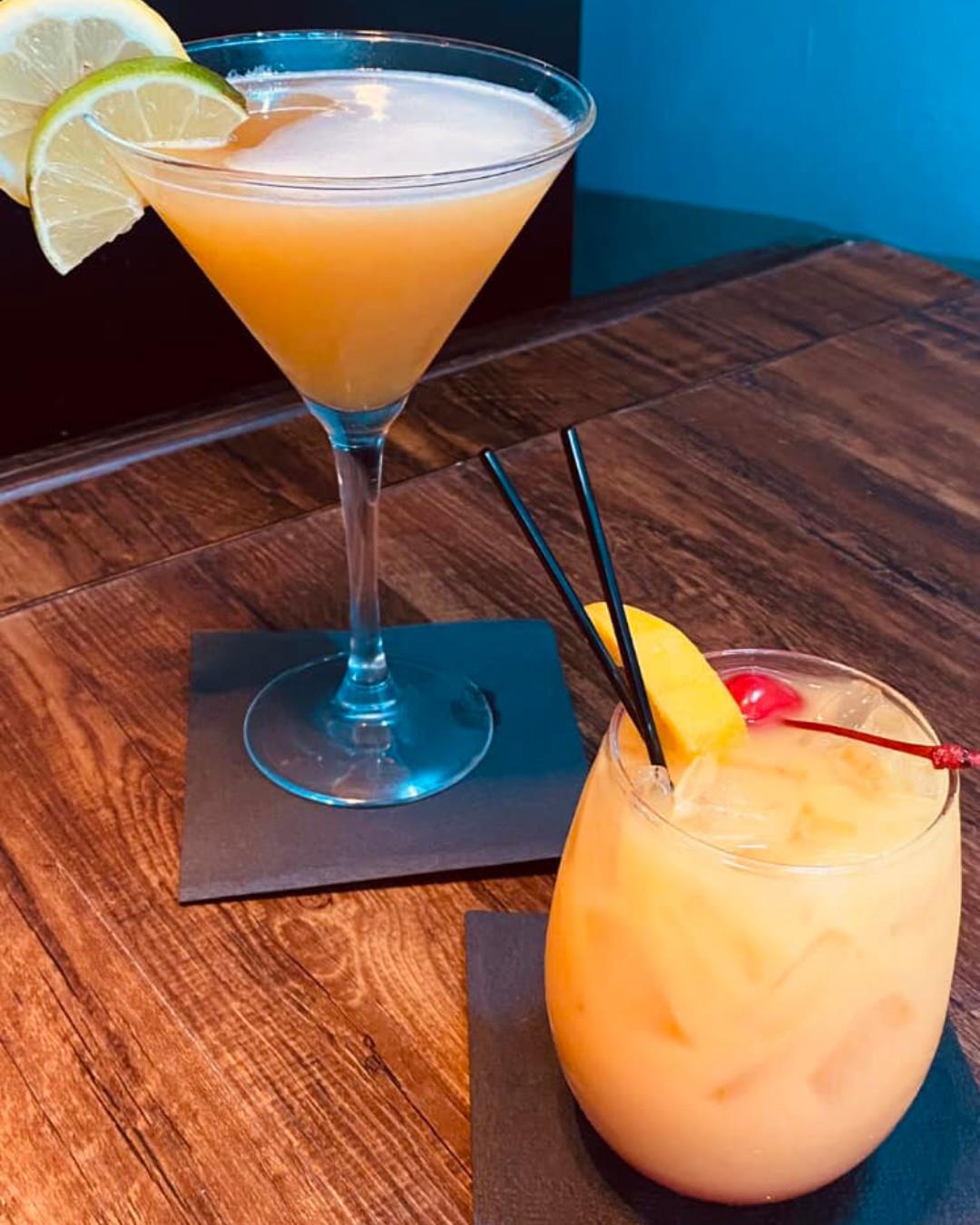 Find your new favorite cocktail at Haggerty's Steakhouse 😃 
📍 414 Becker Dr., Roanoke Rapids
.
🍹 Tropical Heat Martini & Too Peachy 
📷 Haggerty's Steakhouse/FB
.
#DiscoverHalifaxNC #VisitNC #VisitHalifaxNC