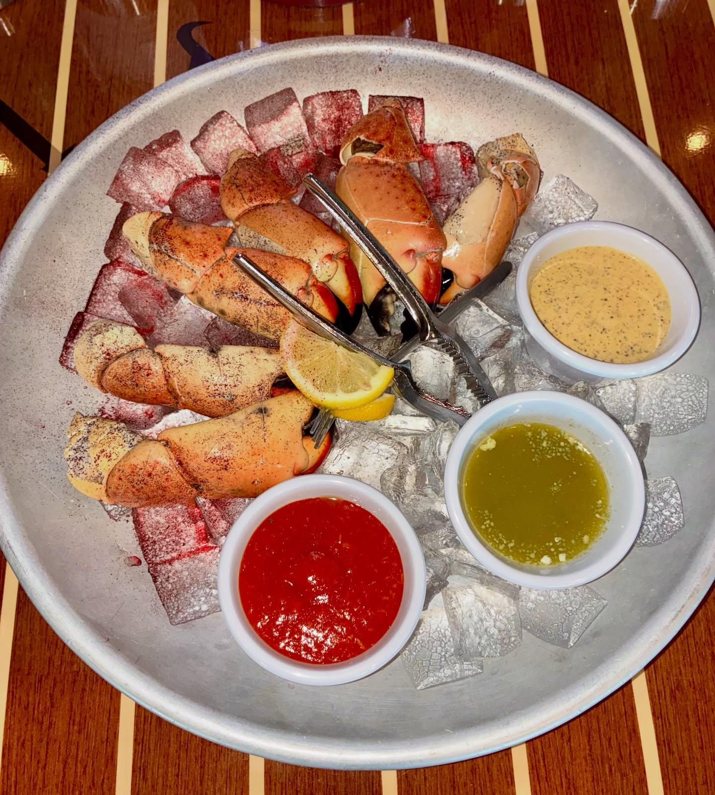 New Year’s Eve calls for something special and we’ve got you covered all day long. 🌴

🦀Chilled Florida Stone Crab with gochujang cocktail sauce & roasted herb garlic butter

✨Bacon-Wrapped Diver Scallops with red wine jam, goat cheese & vanilla balsamic gastrique

Start your New Year’s celebration early and end it right the Outriggers style. 🥂⚓️