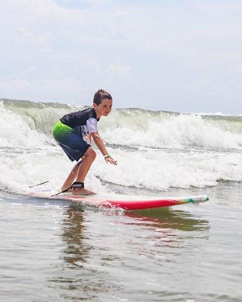 Start them young 😎 Click the link in our bio to find kid-friendly activities in NSB. 
📸: @2saltyboys
#LoveNSB #LoveFL