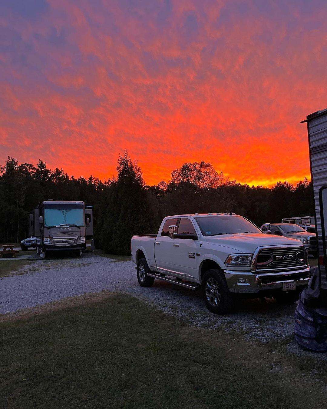 #ScenicSunday inspiration from R V Resort At Carolina Cross 😍 
.
📷: @lindagriffin2665
#DiscoverHalifaxNC #VisitNC #VisitHalifaxNC