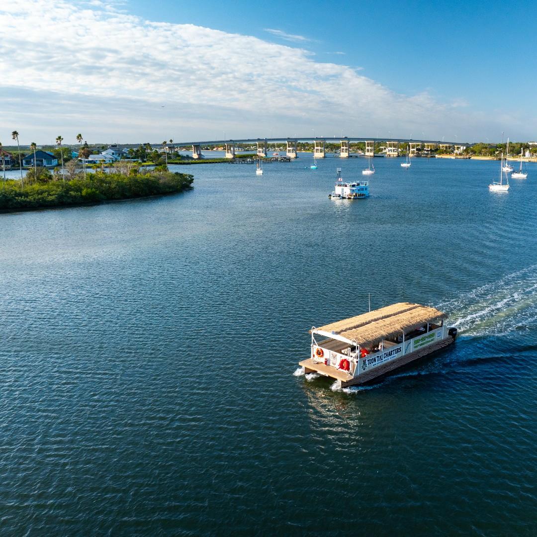 🏖️✨ We invite you to become an NSB Area Tourism Ambassador! Enroll for FREE to take courses meant to awaken the "Visitor" in all of us. Start your tourism champion journey today! 🌍📚 Head to our link in bio to begin. 

📷 nsbflaglertavern/IG
 #LoveNSB #LoveFL #TourismChampion #ExploreNSB #FloridaBeaches